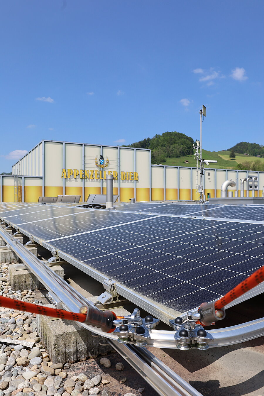 TAURUS secures PV systems on the roof - Appenzell Brewery